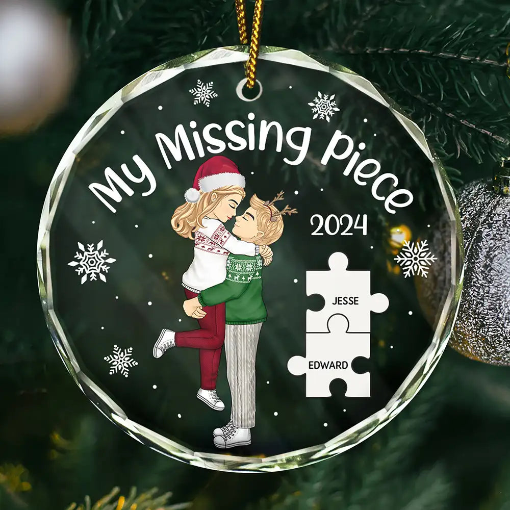 My Missing Piece Christmas Cartoon Kissing Couple - Personalized Circle Glass Ornament