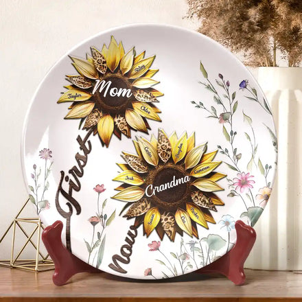 Première maman, maintenant grand-mère - Assiette en céramique personnalisée
