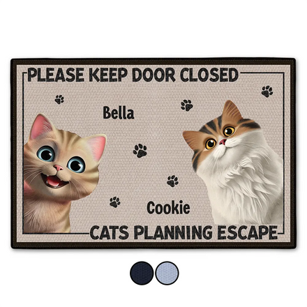 Veuillez garder la porte fermée. Les chats planifient une évasion. Paillasson personnalisé amusant.