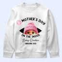 Pregnant Mom - Baby First Year On The Inside With Mom - Personalized T Shirt