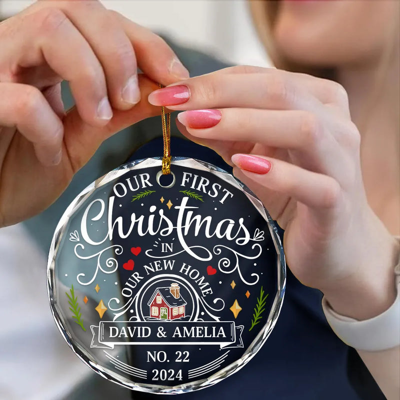 Premier Noël dans une nouvelle maison, couple, famille - Décoration en verre ronde personnalisée 