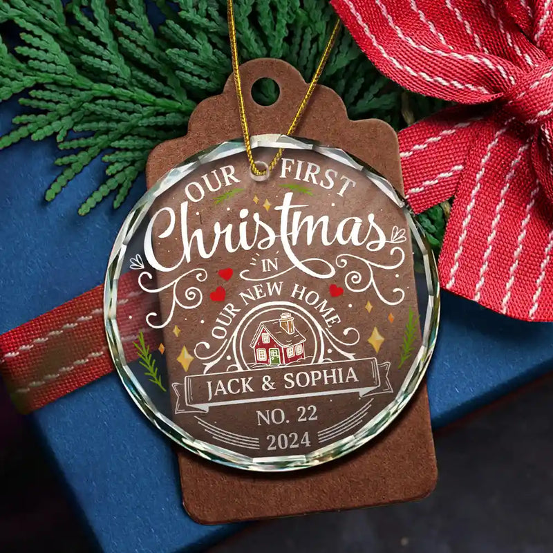Premier Noël dans une nouvelle maison, couple, famille - Décoration en verre ronde personnalisée 