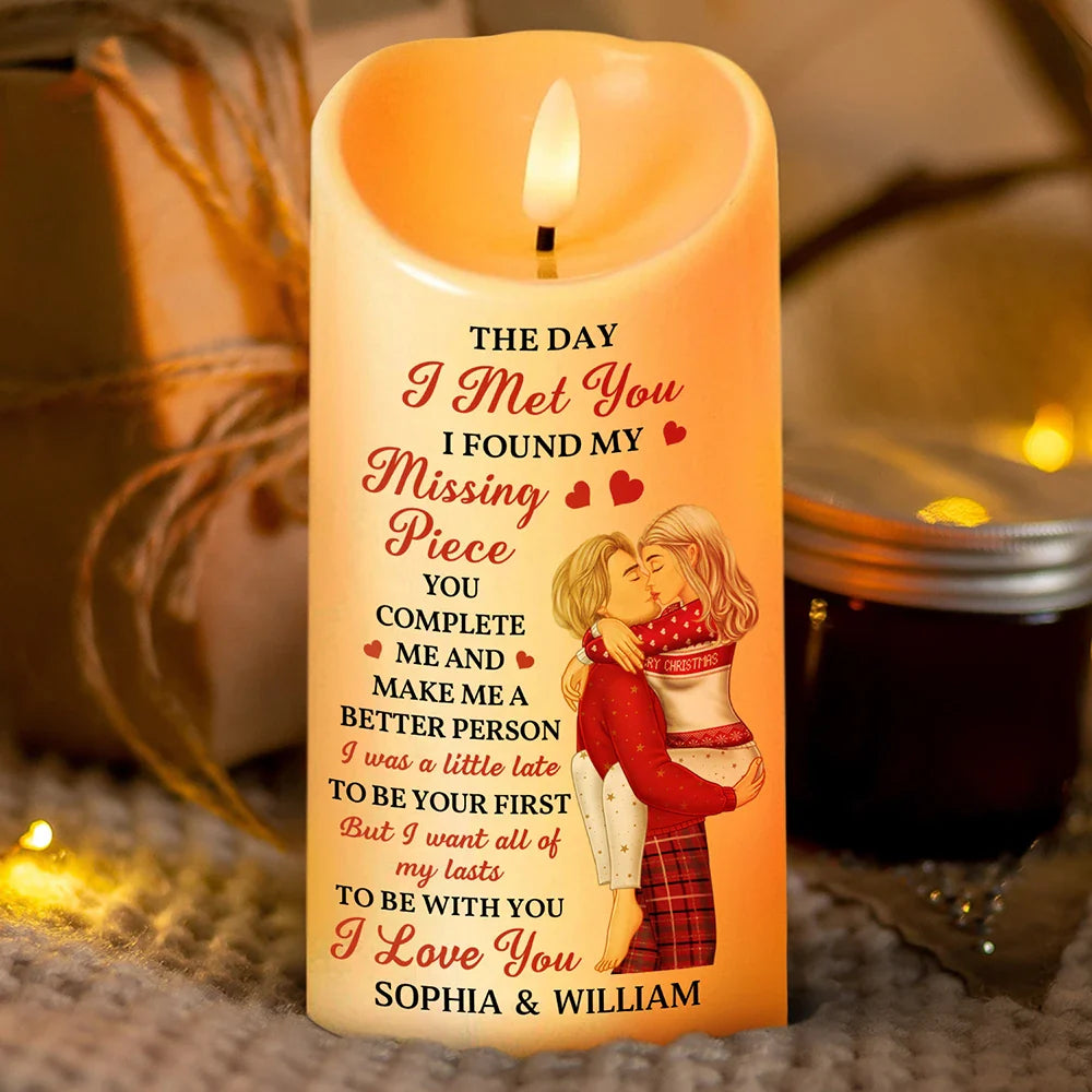Christmas,Love,Gift For Couples,Gift For Husband,Gift For Wife,Gift For Boyfriend,Gift For Girlfriend,Anniversary - The Day I Met You Kissing Couples - Personalized Flameless LED Candle