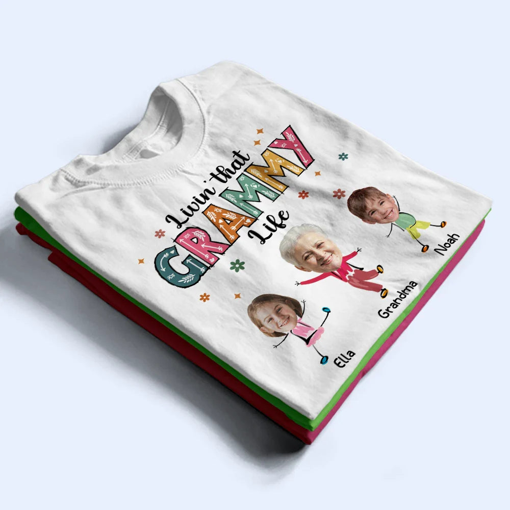 Gift For Grandma,Gift For Mother,Happy,Gift For Wife - Custom Photo Living That Grandma Life Funny Cartoon - Personalized T Shirt