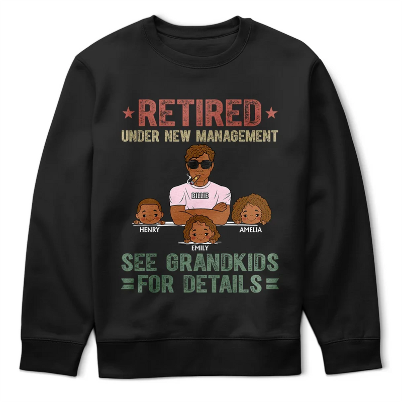 Retraité sous une nouvelle direction. Voir les petits-enfants pour plus de détails - T-shirt personnalisé