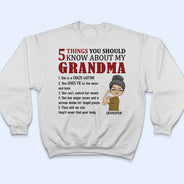 5 choses à savoir sur grand-mère, maman, tante - Cadeau pour maman - T-shirt personnalisé