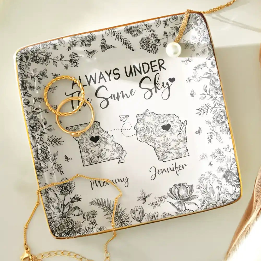 Gift For Mother,Mom - Children,Long Distance,Happy - Always Under The Same Sky Toile Pattern - Personalized Ring Dish