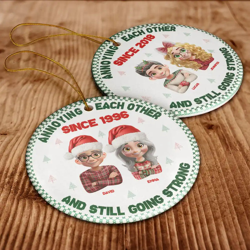Gift For Couples, Old Couples, Gift For Women, Gift For Men, Gift For Husband, Gift For Wife, Love, Christmas - Annoying Each Other 3D Effect Couple Crossed Arms - Personalized Circle Ceramic Ornament