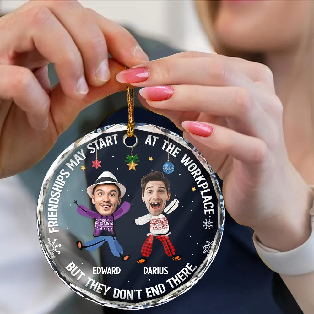 Les amitiés photo personnalisées peuvent commencer sur le lieu de travail Collègues de Noël - Ornement en verre rond personnalisé 