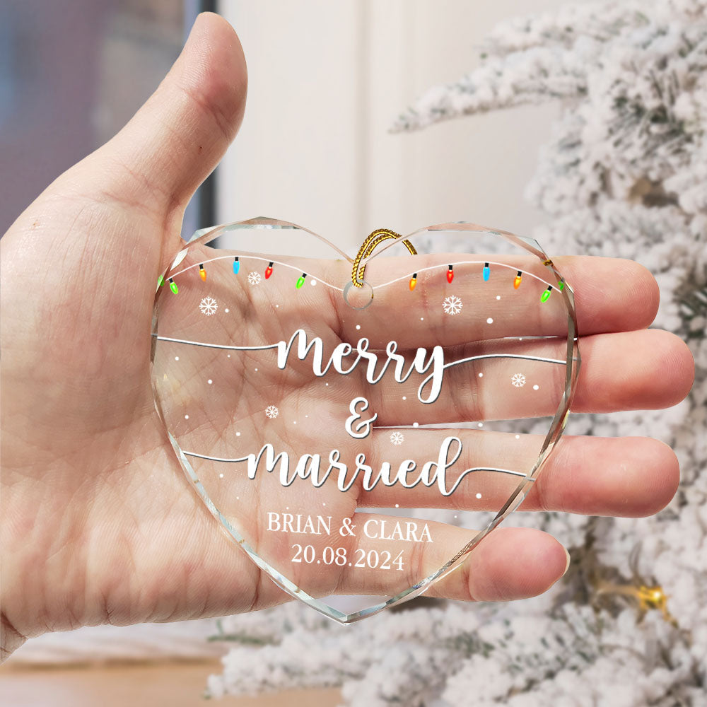 Joyeux Noël et mariés - Décoration en verre personnalisée en forme de cœur 