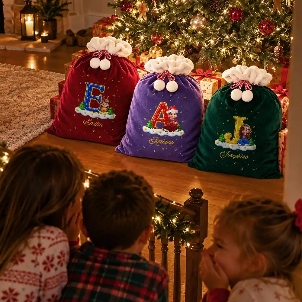 Christmas, Family, Happy, Vector - Christmas Gifts For Family Kids - Personalized Monogram With Character Velvet Favor Bag