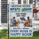 Grillades au bord de la piscine Écoutez de la bonne musique Couple Mari Femme - Drapeau personnalisé