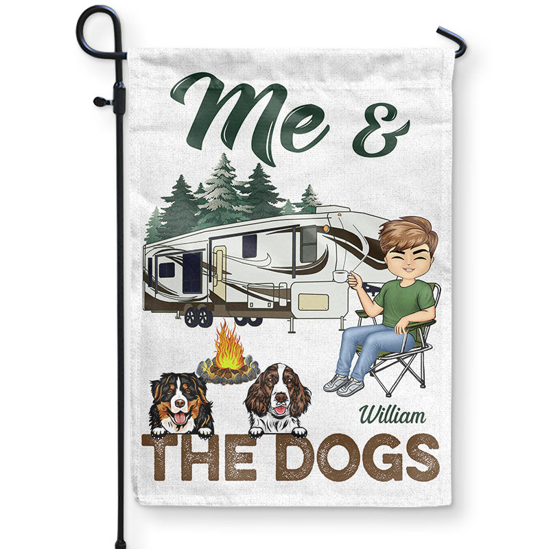 Moi et les chiens, camping mari femme - Cadeau couple - Drapeau personnalisé