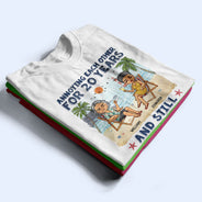 Couple s'ennuyant mutuellement à la plage - Cadeau pour couple - T-shirt personnalisé