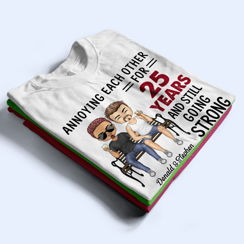 Mari et femme, toujours aussi agaçants depuis des années ! Cadeau pour couple ! T-shirt personnalisé