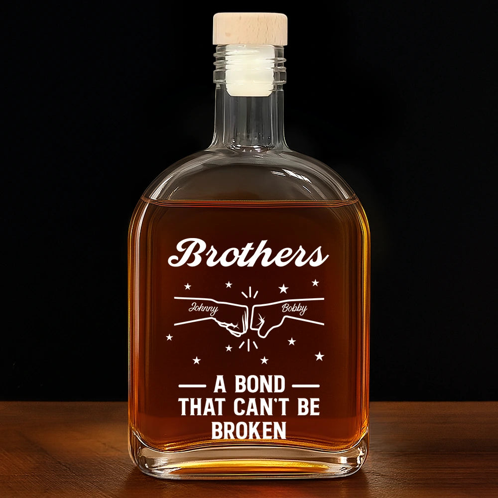 Gift For Brothers, Gift For Sisters, Gift For Sibling, Cousin, Happy - Brothers A Bond That Can't Be Broken - Personalized Whiskey Bottle