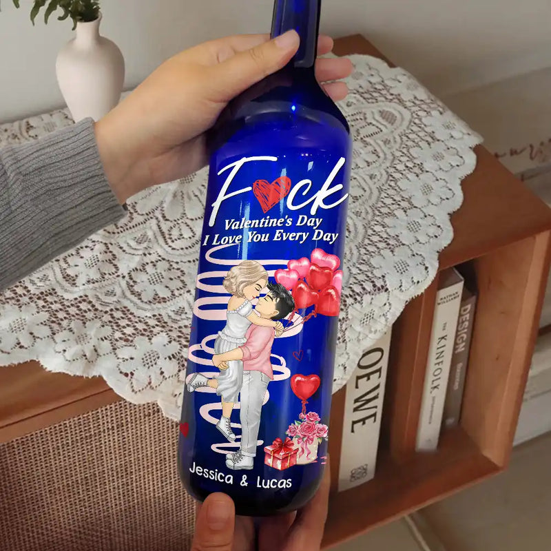 Gift For Couples,Old Couples,Gift For Husband,Gift For Wife,Gift For Boyfriend,Gift For Girlfriend,Love,Custom Photo - Carrying Couple I Love You Every Day - Personalized Bottle Light