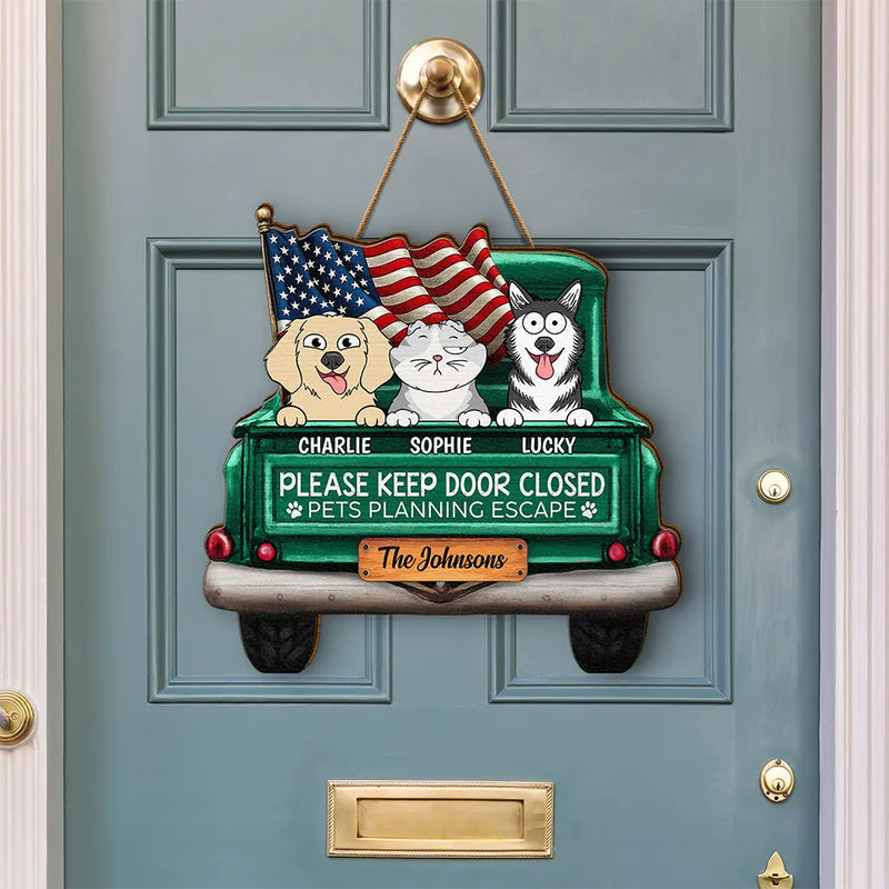 Cat Lovers,Pet Lovers - Cats Planning Escape Trunk - Personalized Custom Shaped Wood Sign