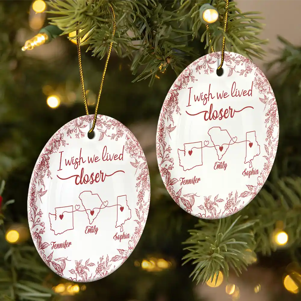 Gift For Bestie,Happy,Christmas - Chinoiserie Toile I Wish We Lived Closer - Personalized Circle Ceramic Ornament