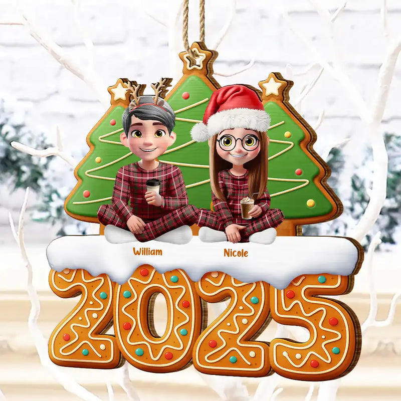 Christmas Family Gingerbread 3D Effect - Personalized Custom Shaped Wooden Ornament