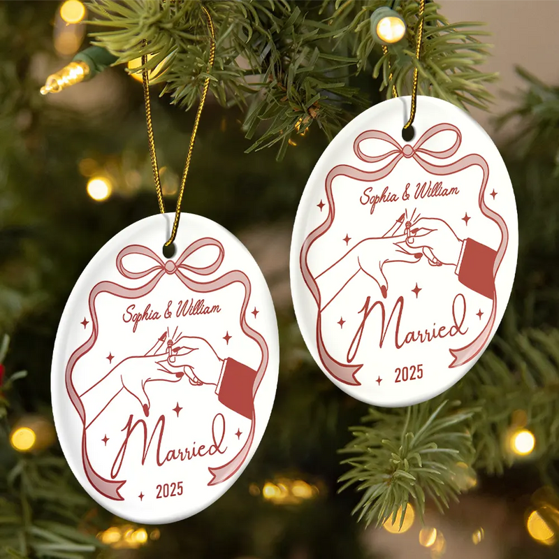 Gift For Couples,Gift For Husband,Gift For Wife,Gift For Boyfriend,Gift For Girlfriend,Married ,Engaged,Anniversary,Wedding Anniversary,Christmas - Couple Engaged Married Anniversary - Personalized Circle Ceramic Ornament
