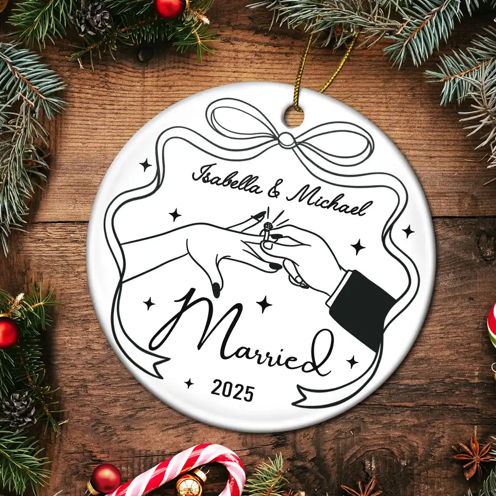 Gift For Couples,Gift For Husband,Gift For Wife,Gift For Boyfriend,Gift For Girlfriend,Married ,Engaged,Anniversary,Wedding Anniversary,Christmas - Couple Engaged Married Anniversary - Personalized Circle Ceramic Ornament
