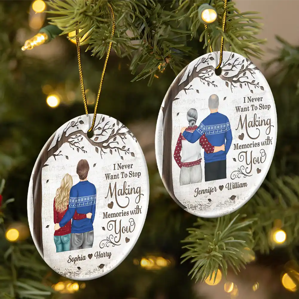 Christmas, Gift For Couples, Gift For Husband, Gift For Wife, Old Couples, Love - Couple Never Want To Stop Making Memories - Personalized Circle Ceramic Ornament