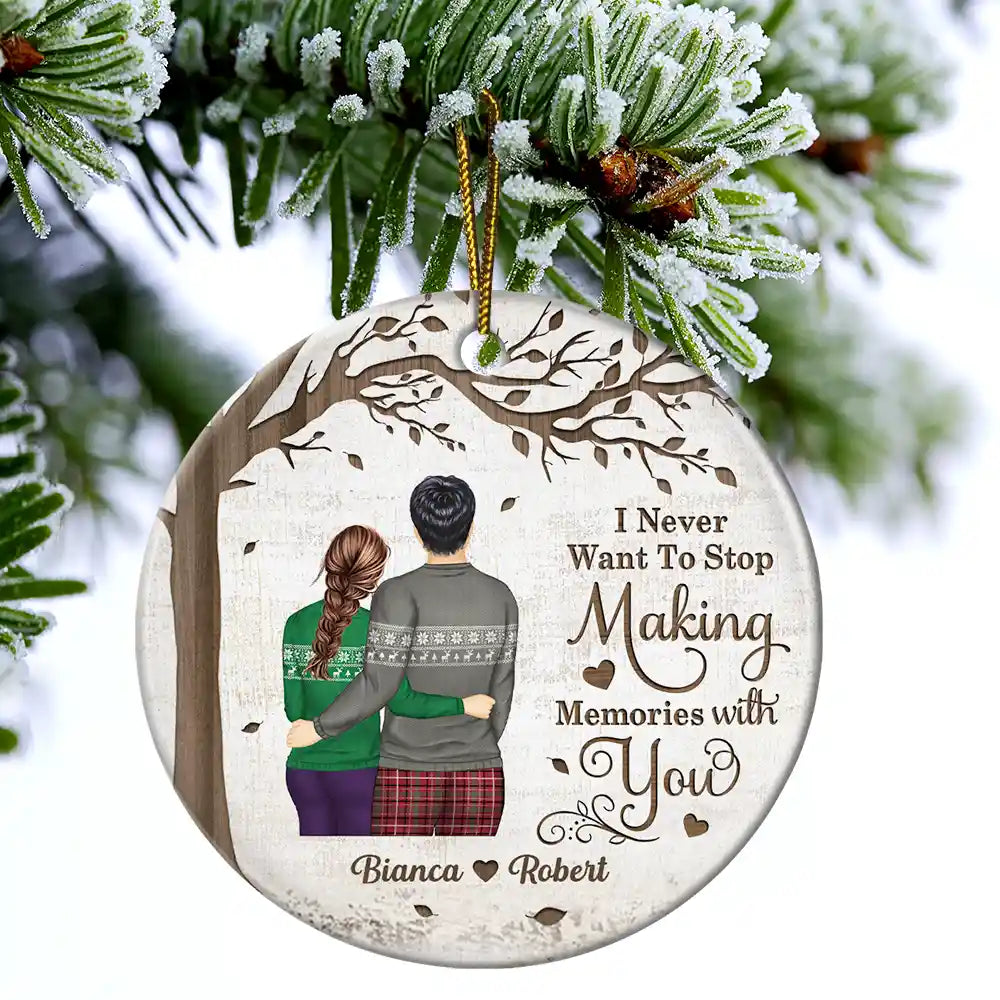 Christmas, Gift For Couples, Gift For Husband, Gift For Wife, Old Couples, Love - Couple Never Want To Stop Making Memories - Personalized Circle Ceramic Ornament