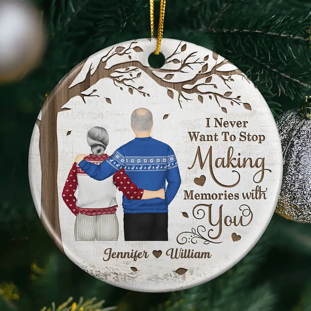 Couple Never Want To Stop Making Memories - Personalized Circle Ceramic Ornament