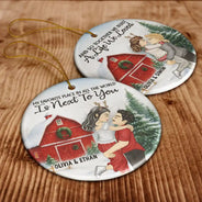 Christmas, Gift For Couples, Gift For Husband, Gift For Wife, Gift For Boyfriend, Happy - Couple Red Barn You & Me We Got This - Personalized Circle Ceramic Ornament
