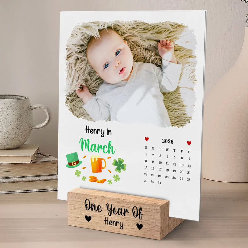 Christmas, New baby, New Dad, New Mom, Family, Happy - Custom Photo Baby Little Journey 2026 - Personalized Calendar With Wooden Stand