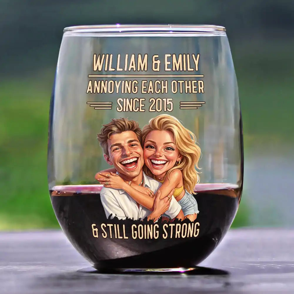 Custom Photo, Art Design, Gift For Couples, Old Couples, Wedding Anniversary, Humorous, Photo - Caricature - Remove BG - Custom Photo Caricature Vintage Annoying Each Other - Personalized Stemless Wine Glass