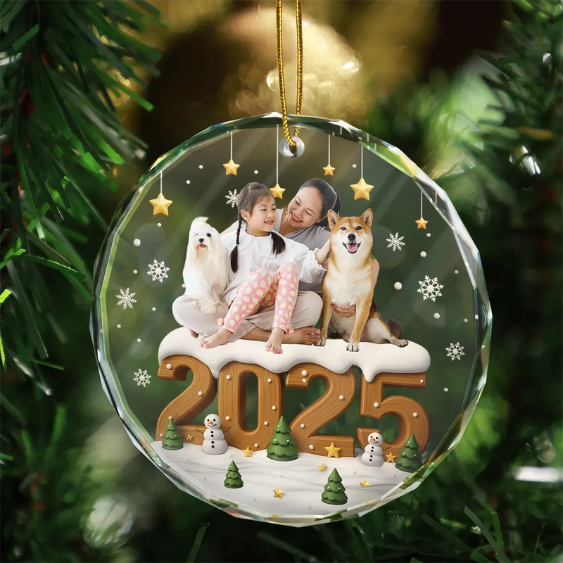 Custom Photo, Christmas, Family, Parents, Gift For Grandparents - Custom Photo Christmas Family Besties Couple - Personalized Circle Glass Ornament