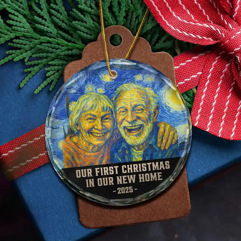 Old Couples, Gift For Couples, Gift For Husband, Gift For Wife, Gift For Boyfriend, Gift For Girlfriend, Love, Christmas - Custom Photo Our First Christmas Married - Personalized Circle Glass Ornament