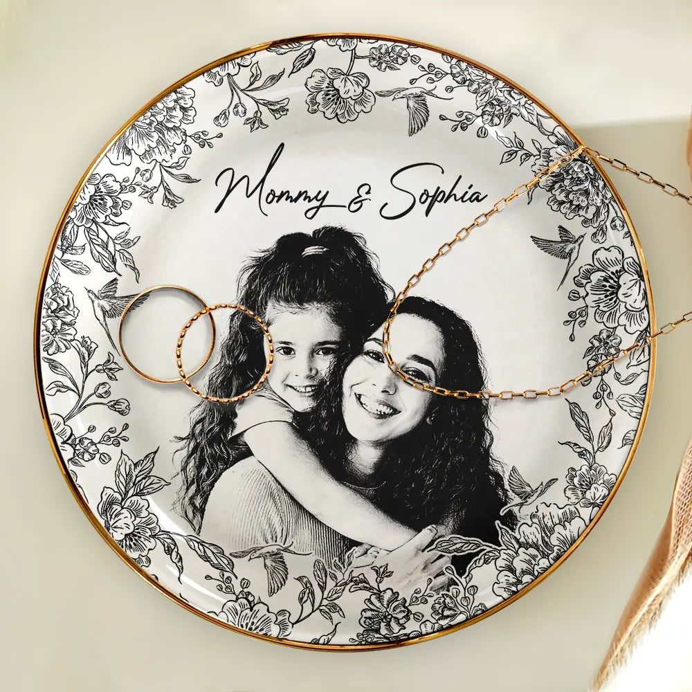 Gift For Mother,Gift For Grandma,Family,Dog Lovers,Dog Mom,Cat Lovers,Cat Mom,Pet Lovers,Pet Mom,Gift For Bestie,Happy - Custom Photo Pencil Sketch Loving Couple Family Pet - Personalized Ring Dish