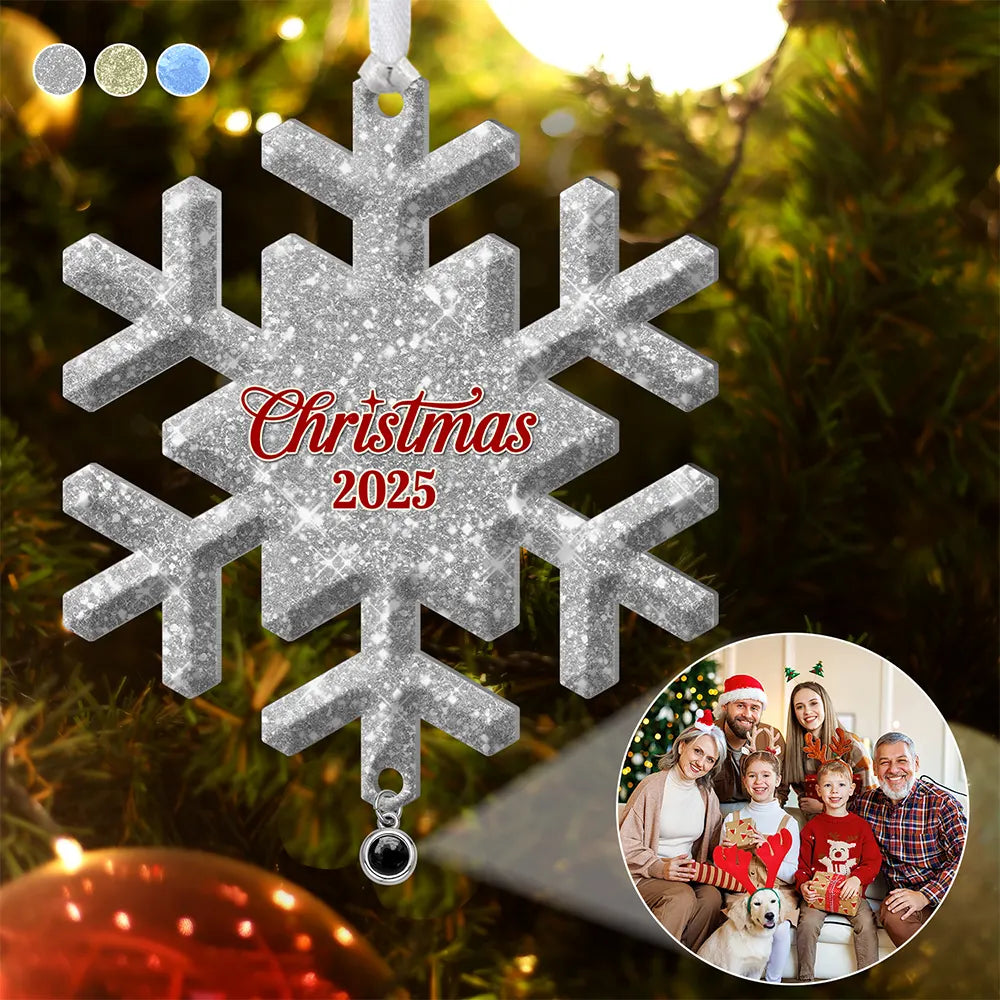 Christmas, Family, Parents, Gift For Grandparents, Happy, Cousin - Custom Photo The Love Between Family Is Forever - Personalized Custom Shaped Photo Projection Ornament