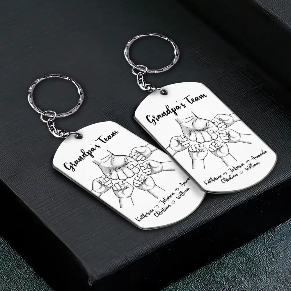 Porte-clés personnalisé en aluminium « Daddy's Team Fist Bump »