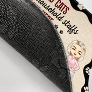 Couple chibi et chats gâtés vivent ici - Cadeau pour amoureux des chats - Paillasson personnalisé