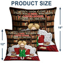 Juste une fille qui aime les livres assise au lit - Cadeau pour les amateurs de lecture - Oreiller personnalisé