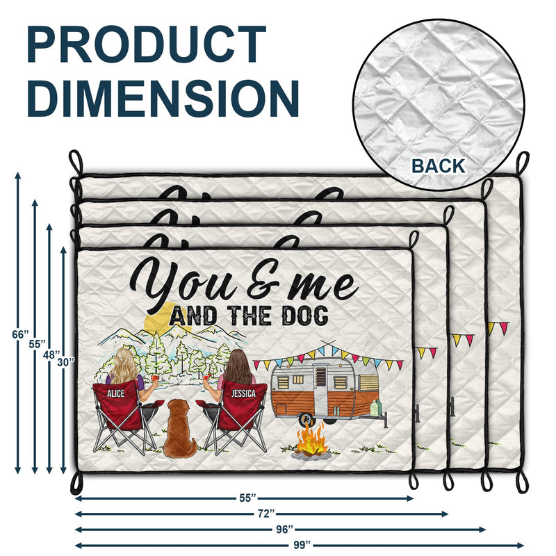 La maison est là où nous nous garons, toi, moi et les chiens - Cadeau pour les amateurs de camping - Couverture de pique-nique de camping imperméable personnalisée pour l'extérieur