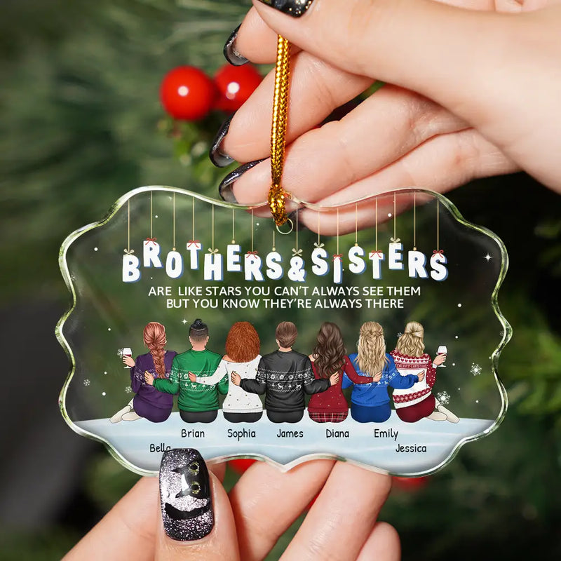 Christmas, Gift For Sibling, Gift For Sisters, Gift For Brothers, Family, Happy - Family Never Apart Maybe In Distance - Personalized Medallion Glass Ornament