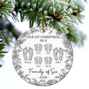 Premier Noël en famille de quatre personnes : Empreintes de pas en toile – Ornement en céramique rond personnalisé 