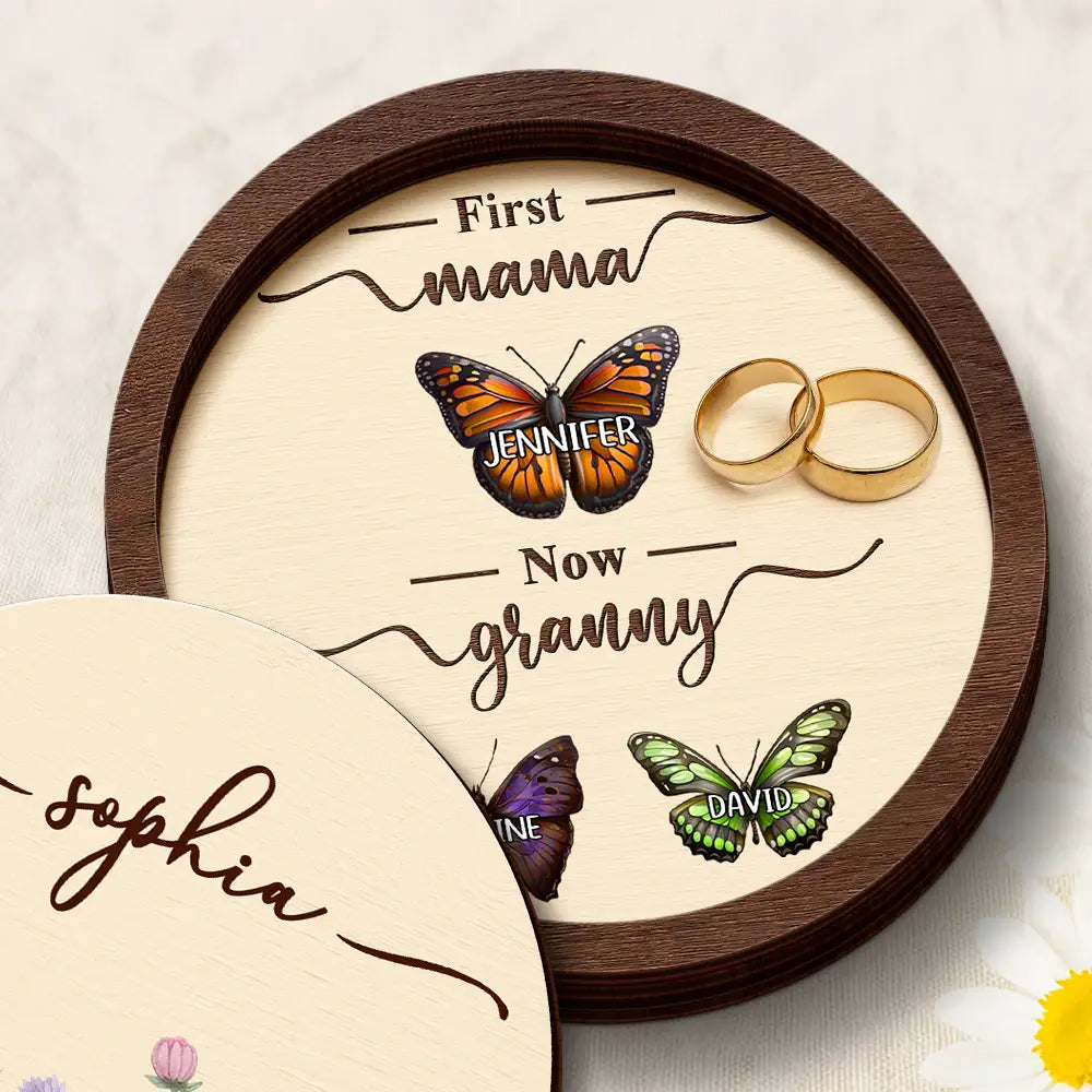 Gift For Grandma,Grandma - Grandkids,Gift For Grandparents,Gift For Mother - First Mom Now Grandma Watercolor Flower - Personalized 2-Layered Wooden Ring Dish