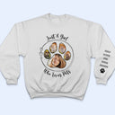 Photo personnalisée « Juste une fille qui aime les chiens » - Cadeau pour les amoureux des chiens - Sweat-shirt personnalisé avec empreinte sur la manche