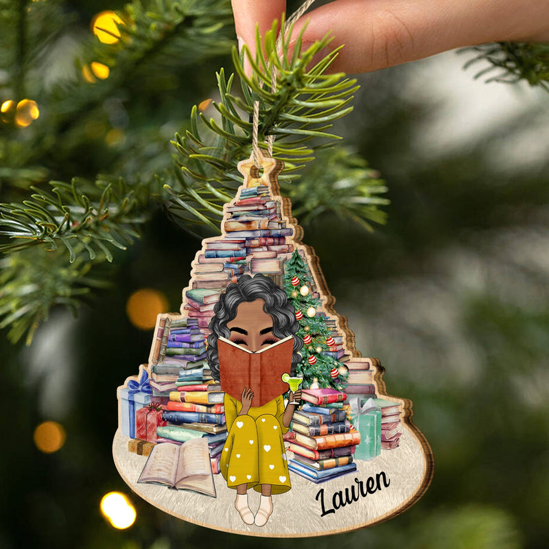 Fille sous un livre - Décoration de Noël personnalisée en bois - Cadeau pour les femmes qui aiment lire