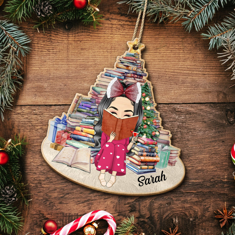 Fille sous un livre - Décoration de Noël personnalisée en bois - Cadeau pour les femmes qui aiment lire