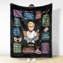 Couverture polaire personnalisée « Lire juste une fille qui aime les livres » - Cadeau pour les amoureux des livres