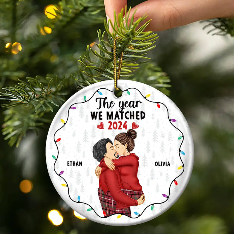 Gift For Couples - Christmas The Year We Swiped Right - Personalized Circle Ceramic Ornament