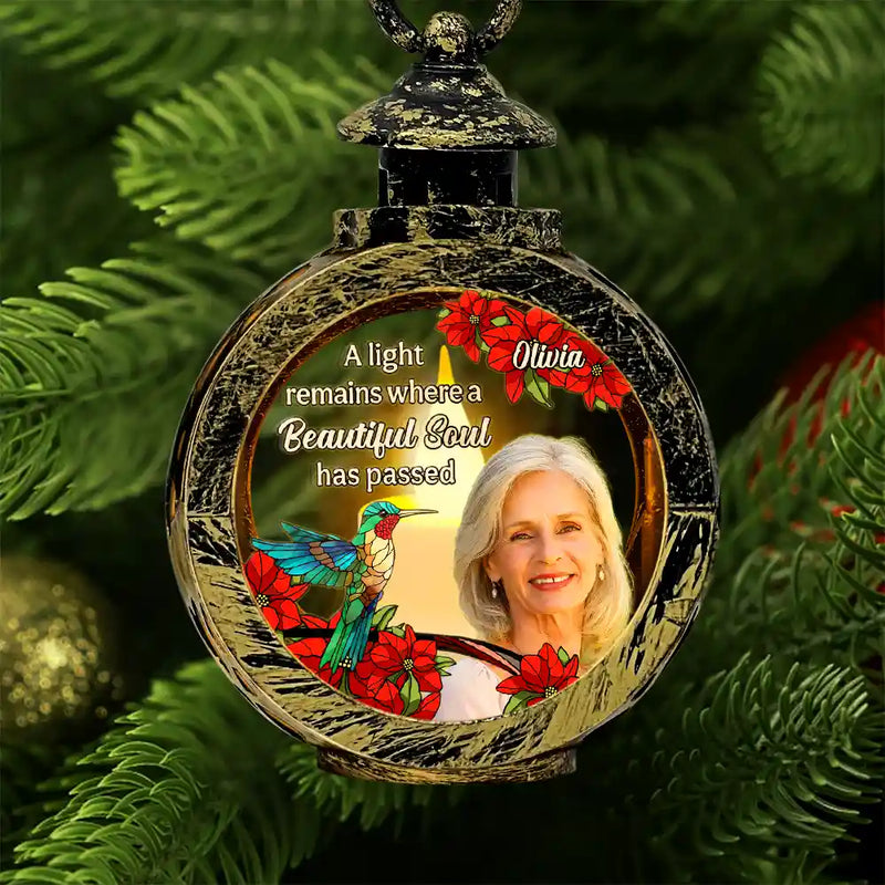 Christmas,Memorial,Custom Photo,Family,Sad - Custom Photo A Light Remains Where A Beautiful Soul Has Passed - Personalized Candlelight Lantern Ornament
