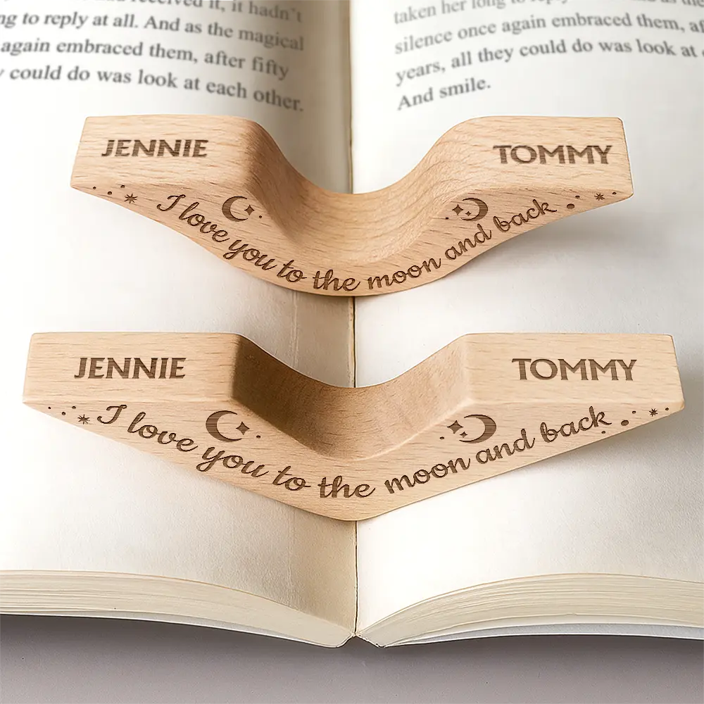 Gift For Yourself,Gift For Couples,Gift For Husband,Gift For Wife,Reading,Happy - I Love You To The Moon And Back - Personalized Thumb Page Holder